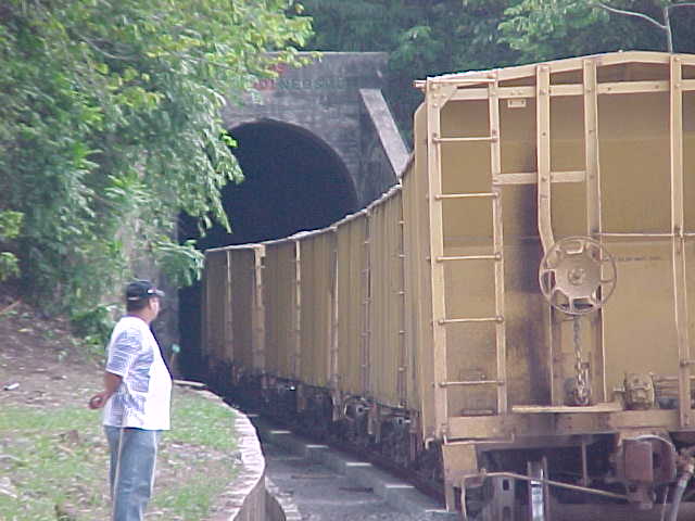 rrc3.jpg (40292 bytes)