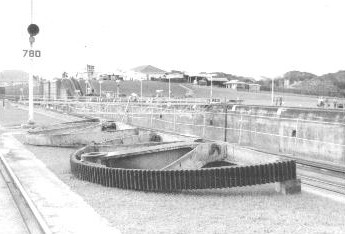 bull wheel (2).jpg (22134 bytes)