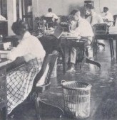 phone2.jpg (11884 bytes)