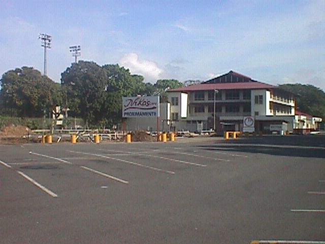 Nikosa.jpg (42570 bytes)