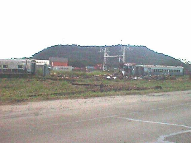 RRb.jpg (45473 bytes)