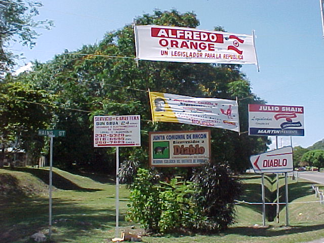 politics.jpg (98532 bytes)