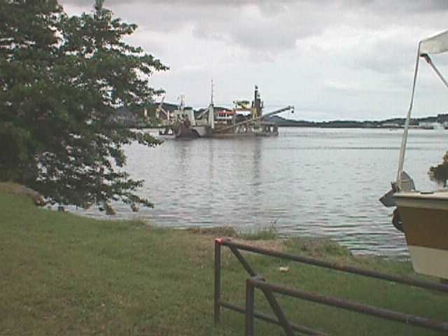 balharb.jpg (50342 bytes)