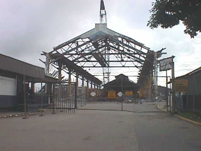 pier18a.jpg (48008 bytes)