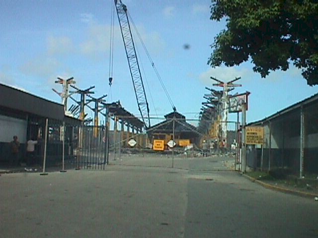 pier18b.jpg (65951 bytes)